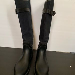 Chloe navy canvas and rubber rain boots